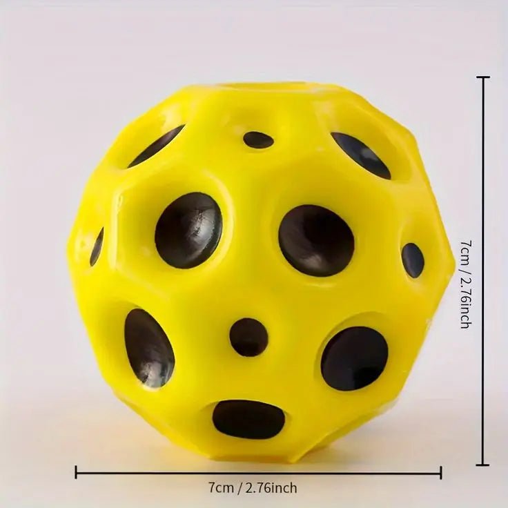 Bouncy Ball Anti - fall Moon Shape (Random Color) - Toynix