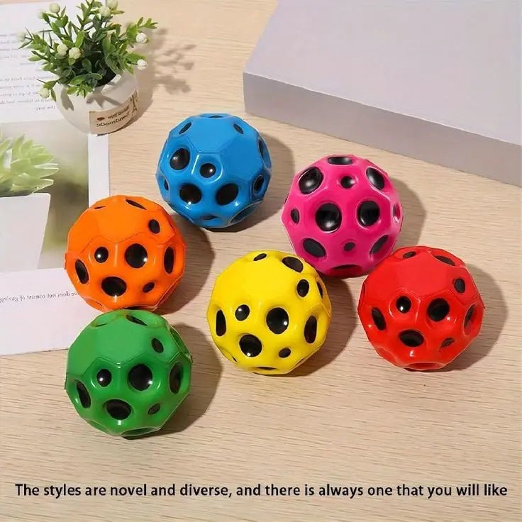 Bouncy Ball Anti - fall Moon Shape (Random Color) - Toynix