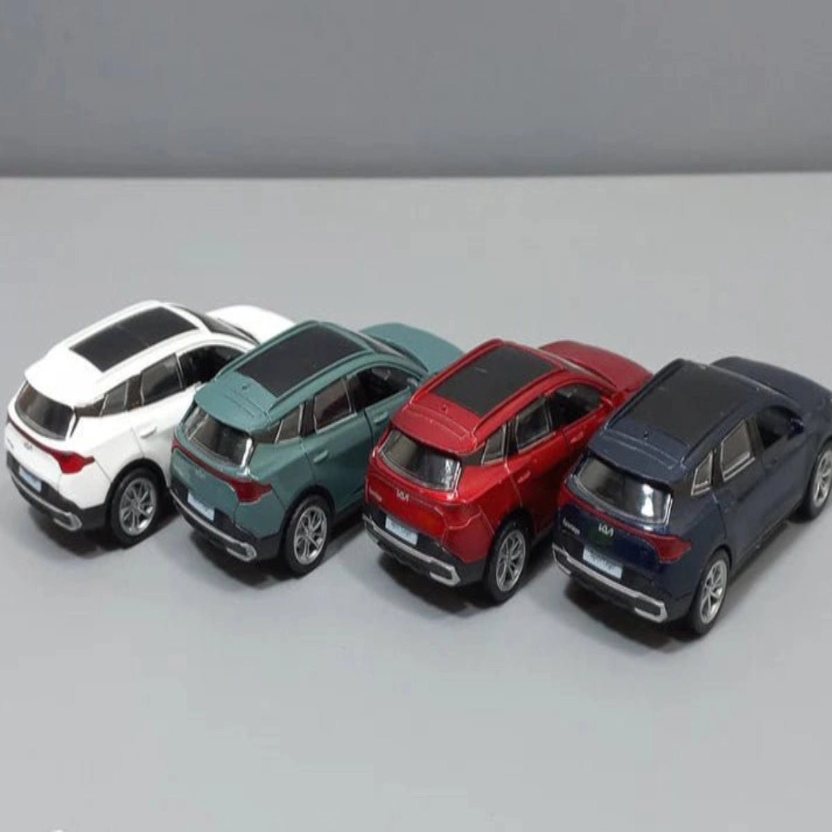 Mini Diecast KIA SPORTAGE Motor Car  - deliverrpk