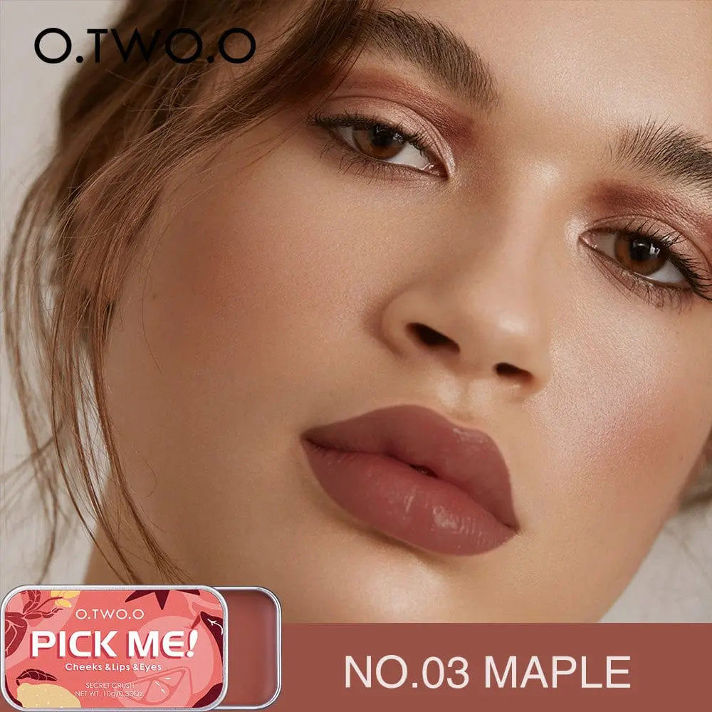 O.TWO.O Multi-functional Makeup Palette CHEEKS & LIPS &EYES 3 IN 1 - Deliverrpk