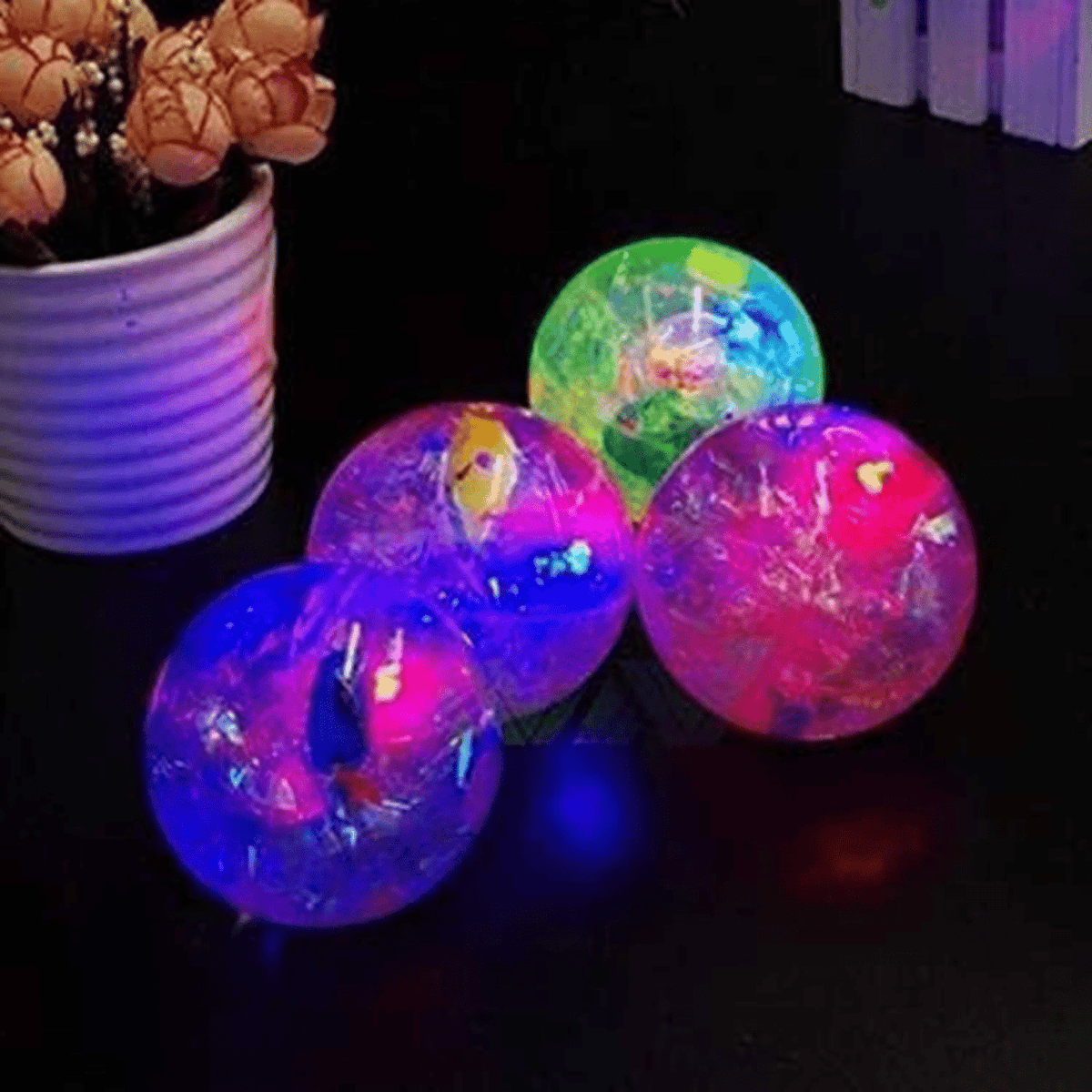 LED Flashing Colorful Rubber Ball For Kids - deliverpk