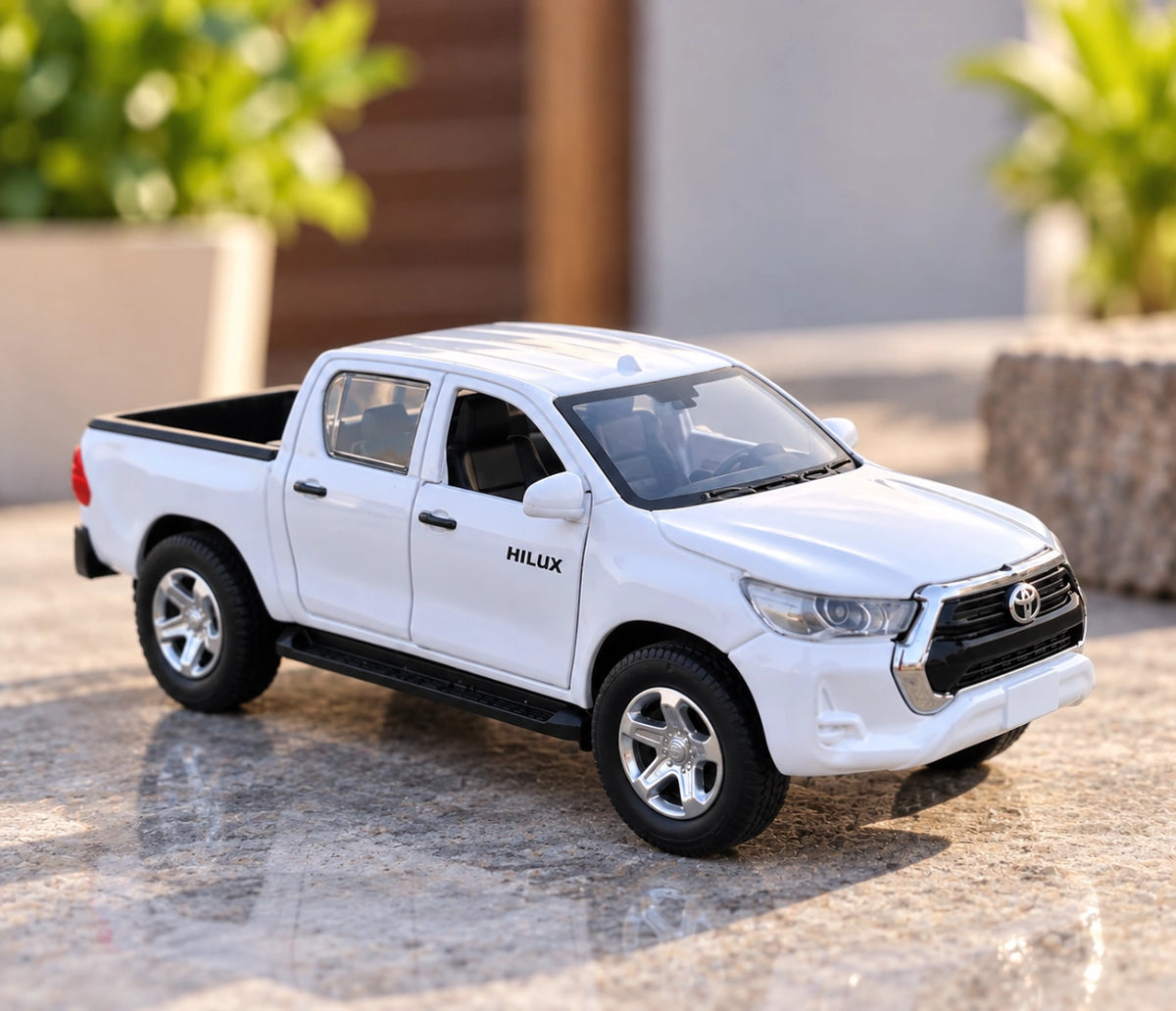 Pull - Back Metal Diecast 4x4 Revo Hilux For Kids